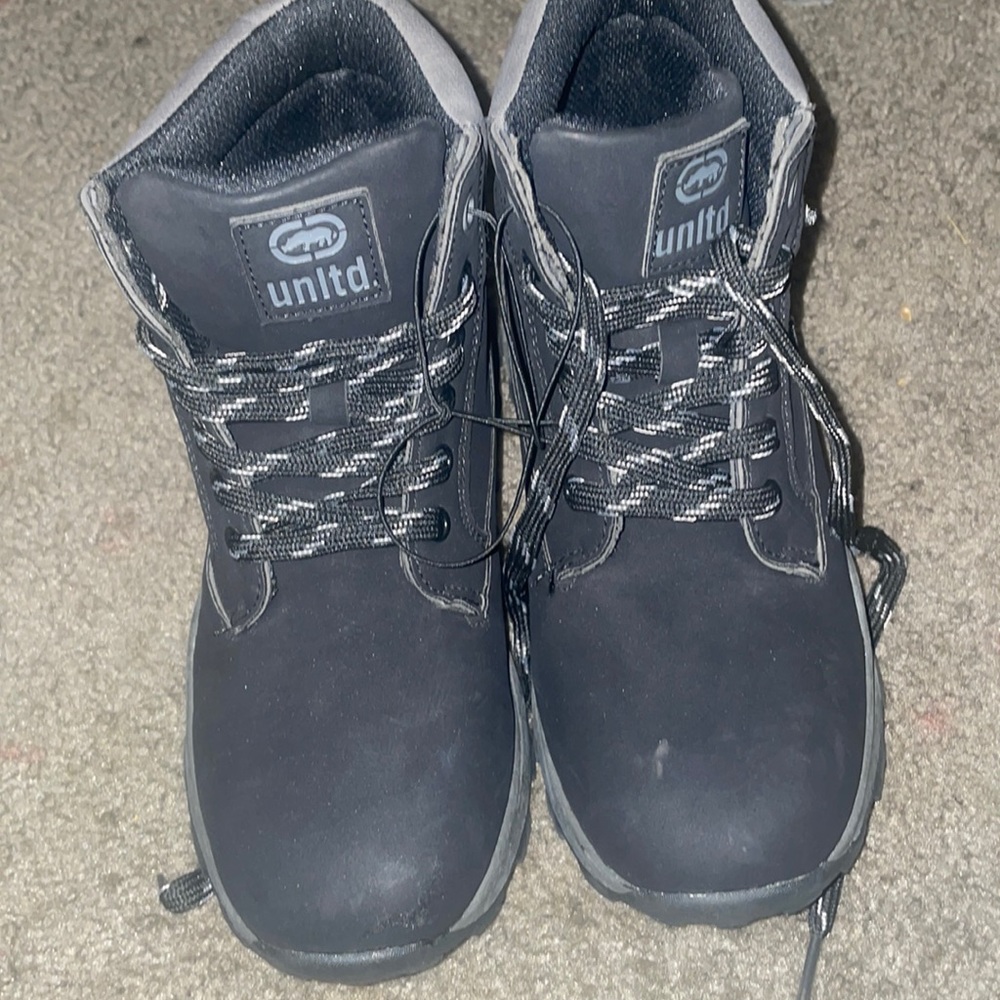 Boys boots